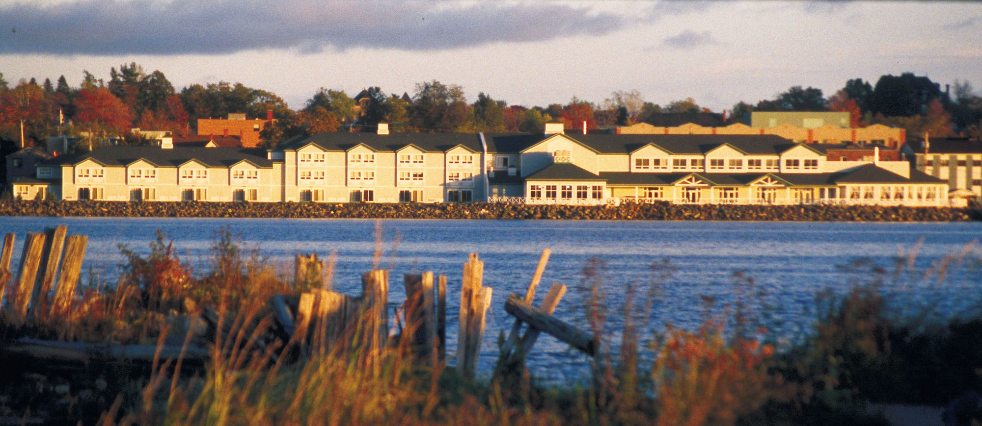 Rodd Miramichi Hotel Ngoại thất bức ảnh
